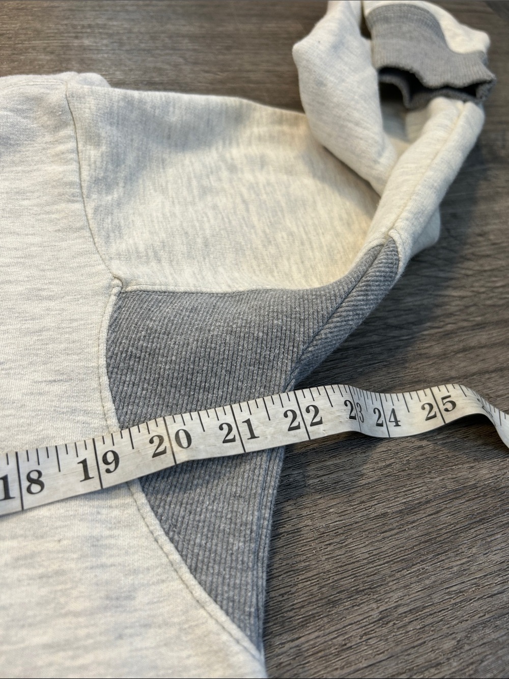 Champion Brown University Reverse Weave Style Crewneck Sweatshirt Small - Picture 7 of 8